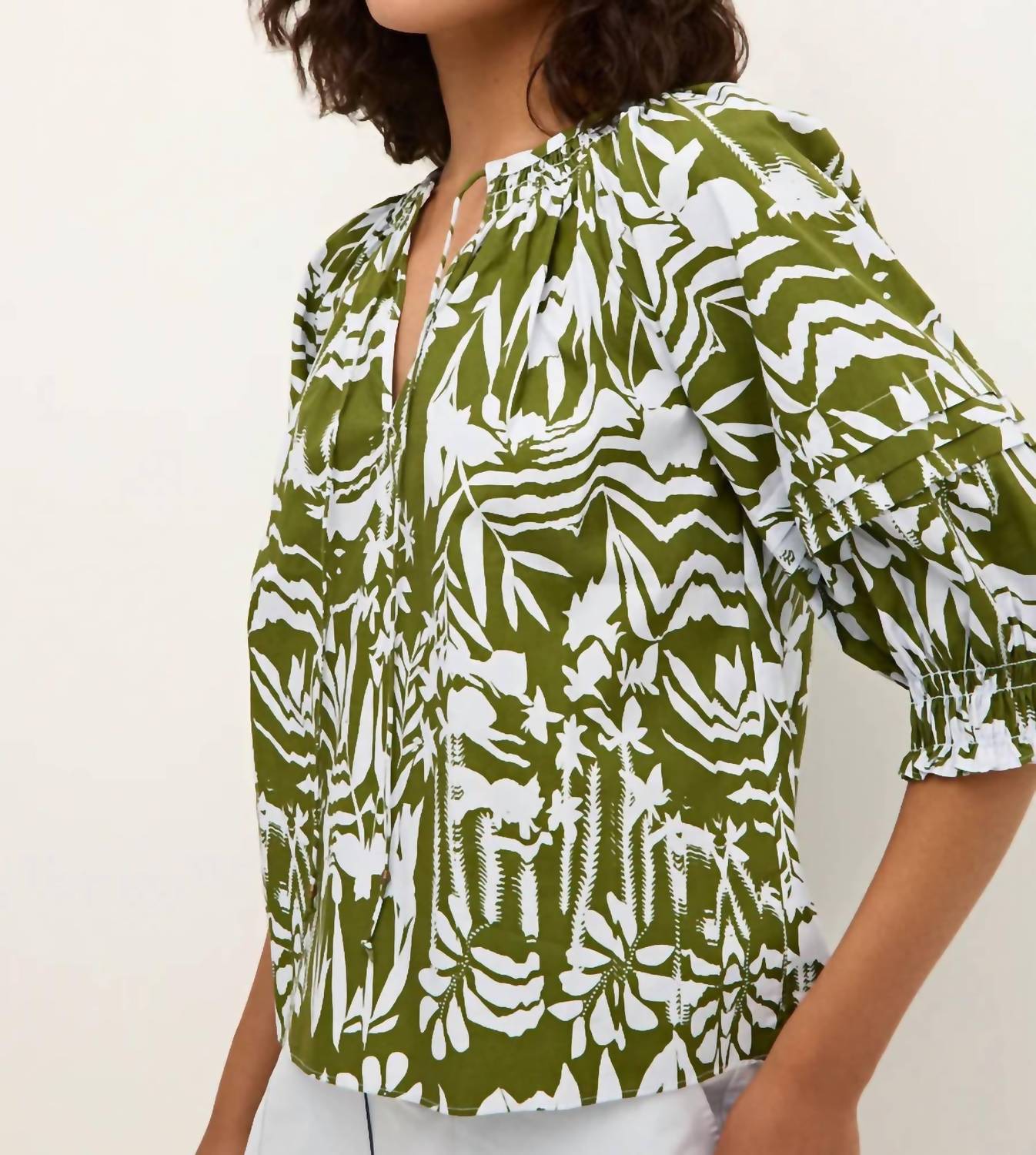 Marie Oliver - Lara V-neck Top