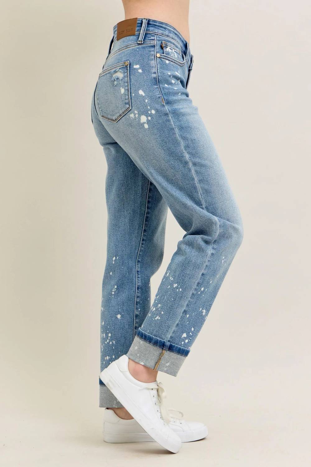 Judy Blue - Mid Rise Cuffed Boyfriend Jeans