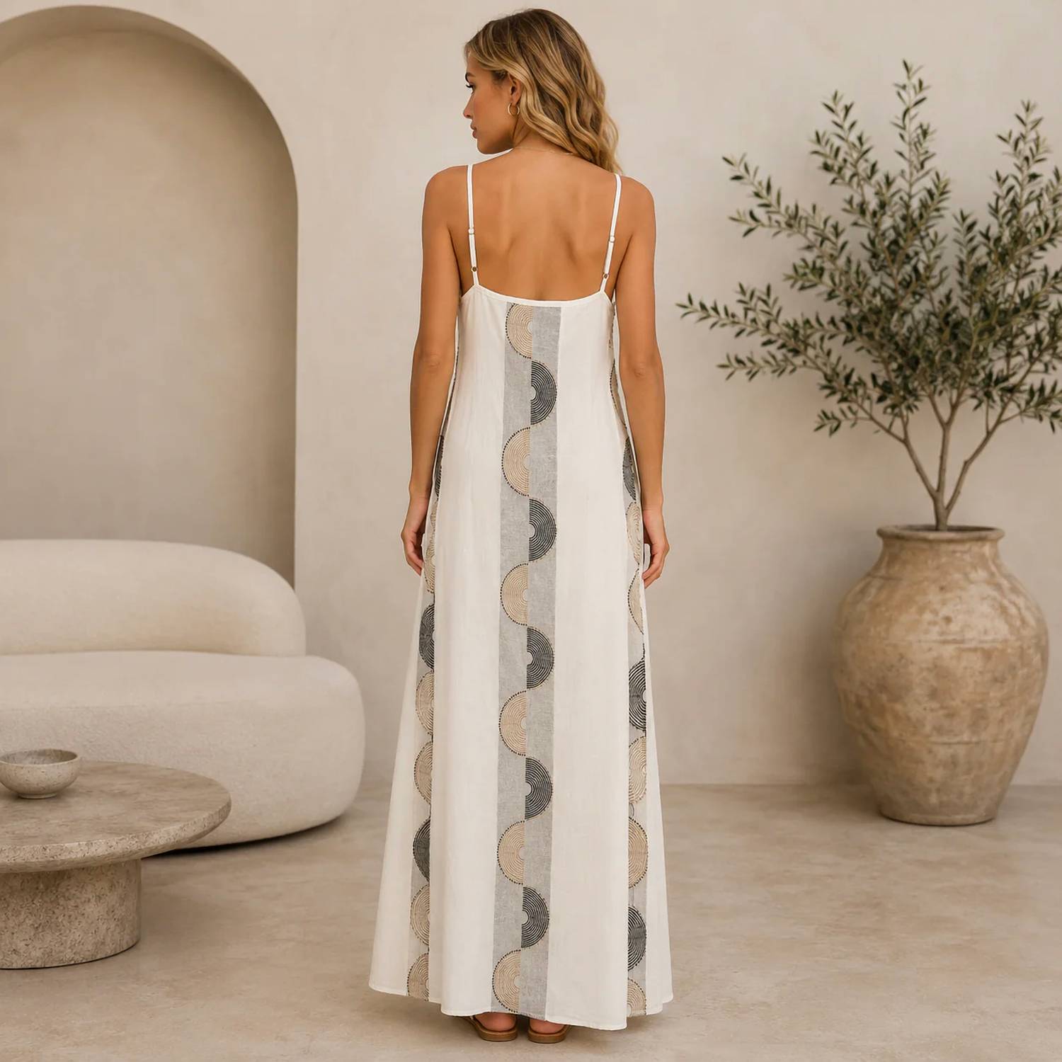 Mystery Resort - Isola Maxi Dress