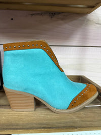 Rowdy Crowd Women's Beaumont Booties in teal - women's shoe - alternate view