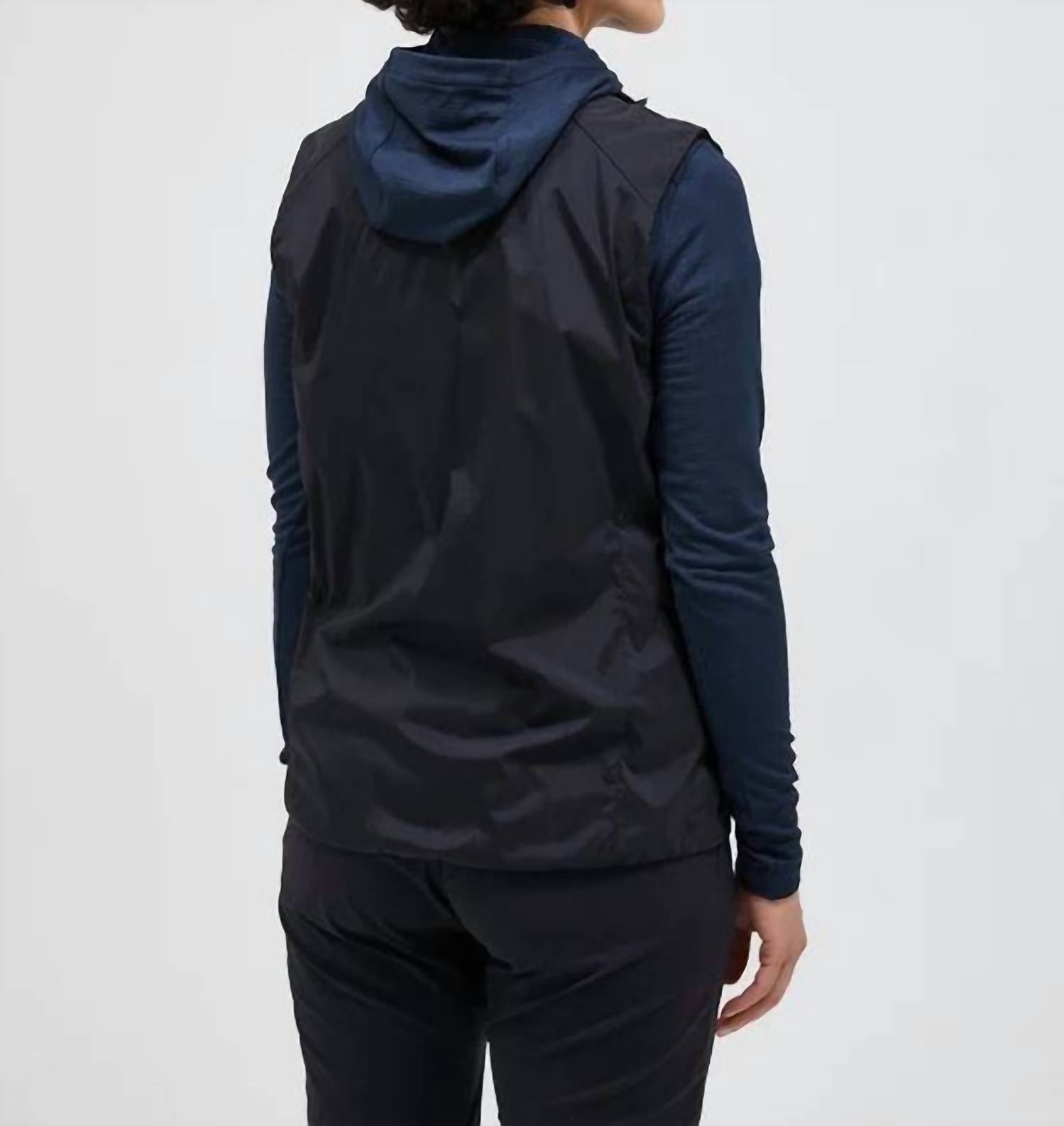 Peak Performance - Vislight Alpha Vest