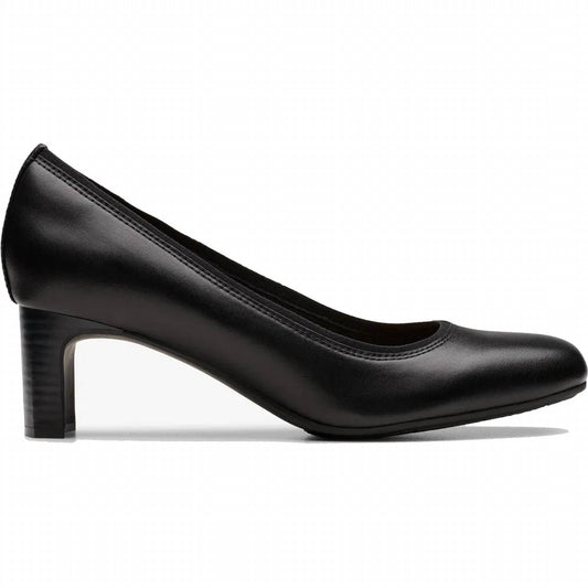 Clarks - WOMEN ANELISE NORA HEELS- 9 NARROW