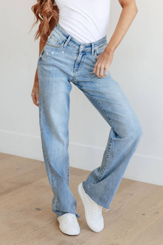 Judy Blue - High Rise V Front Waistband Straight Leg Raw Hem Jeans