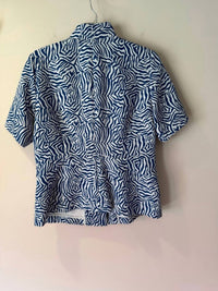 600 West Women's Tidal Wave Jacket in royal and white - women's shirt - detail view