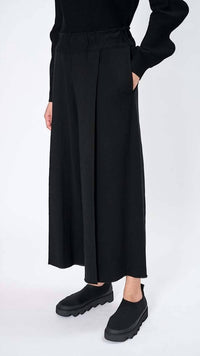 Issey Miyake - Campagne Pants