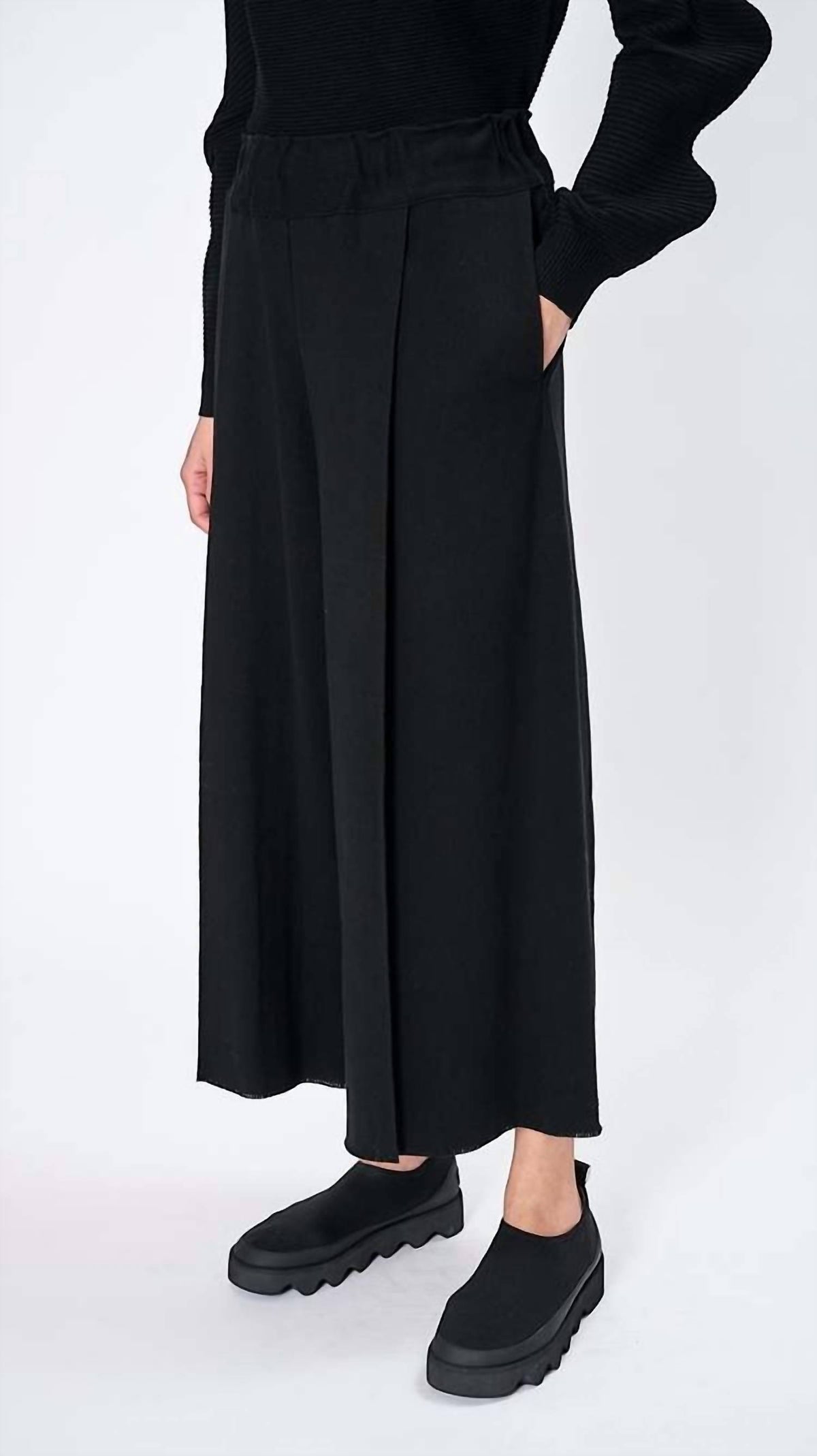 Issey Miyake - Campagne Pants