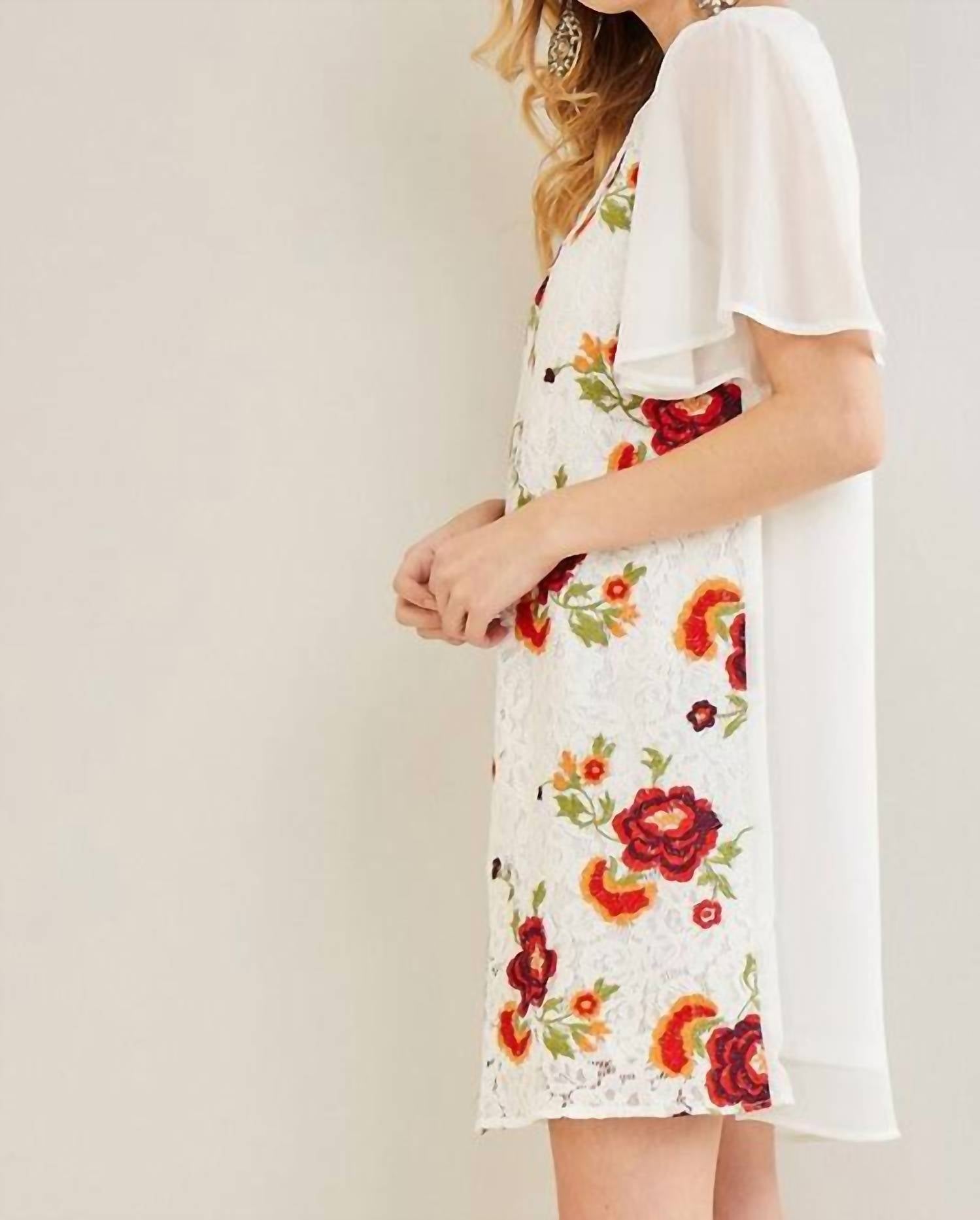 Entro - Lace & Floral Shift Dress