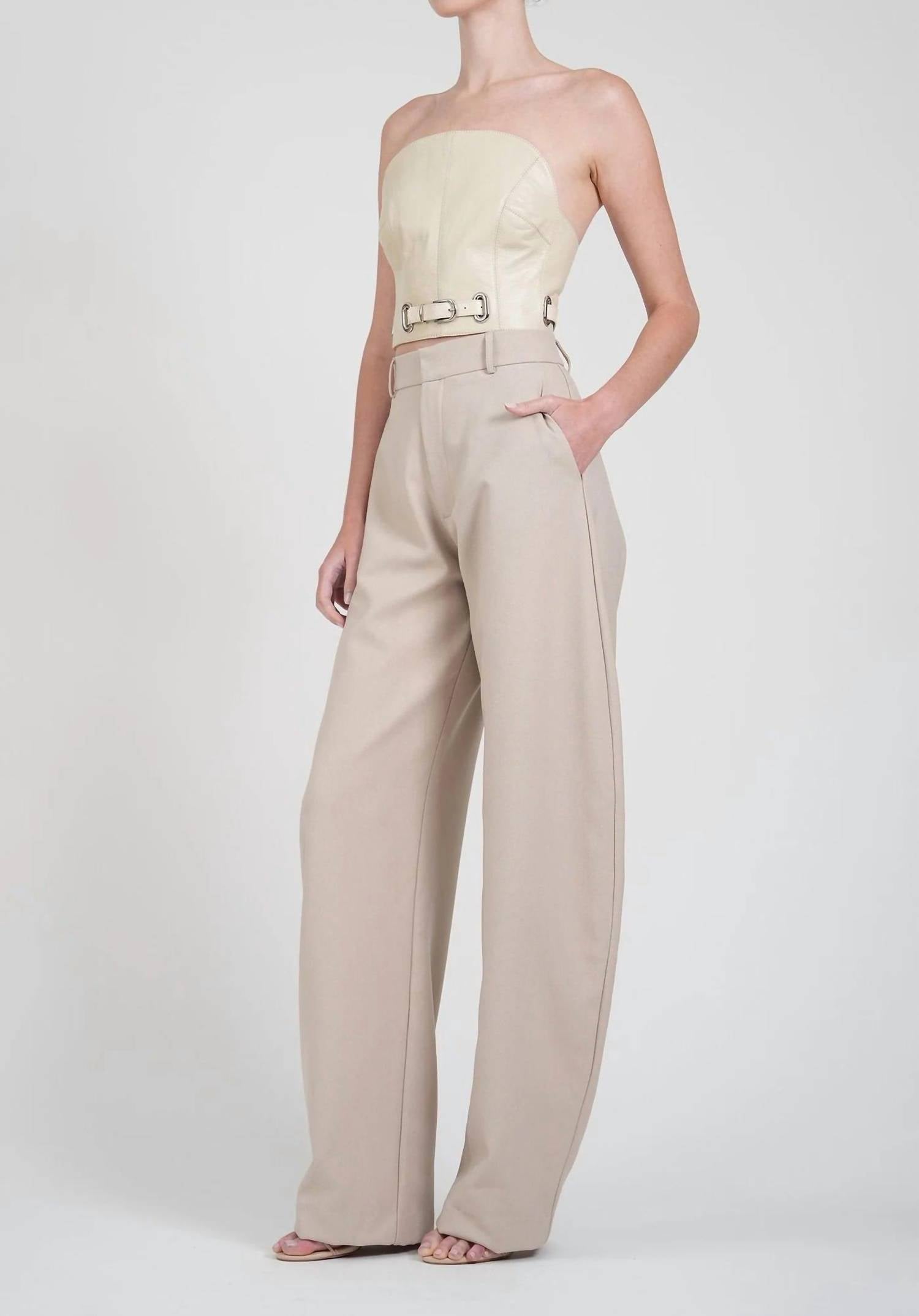 Nonchalant Label - Sia Crop Top