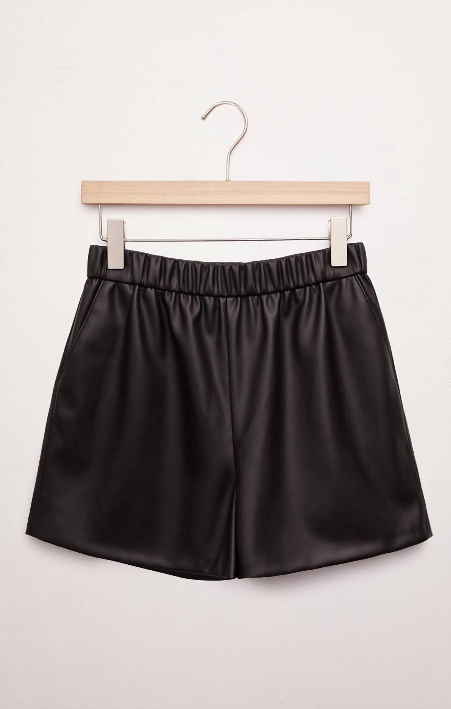 TIA FAUX LEATHER SHORT
