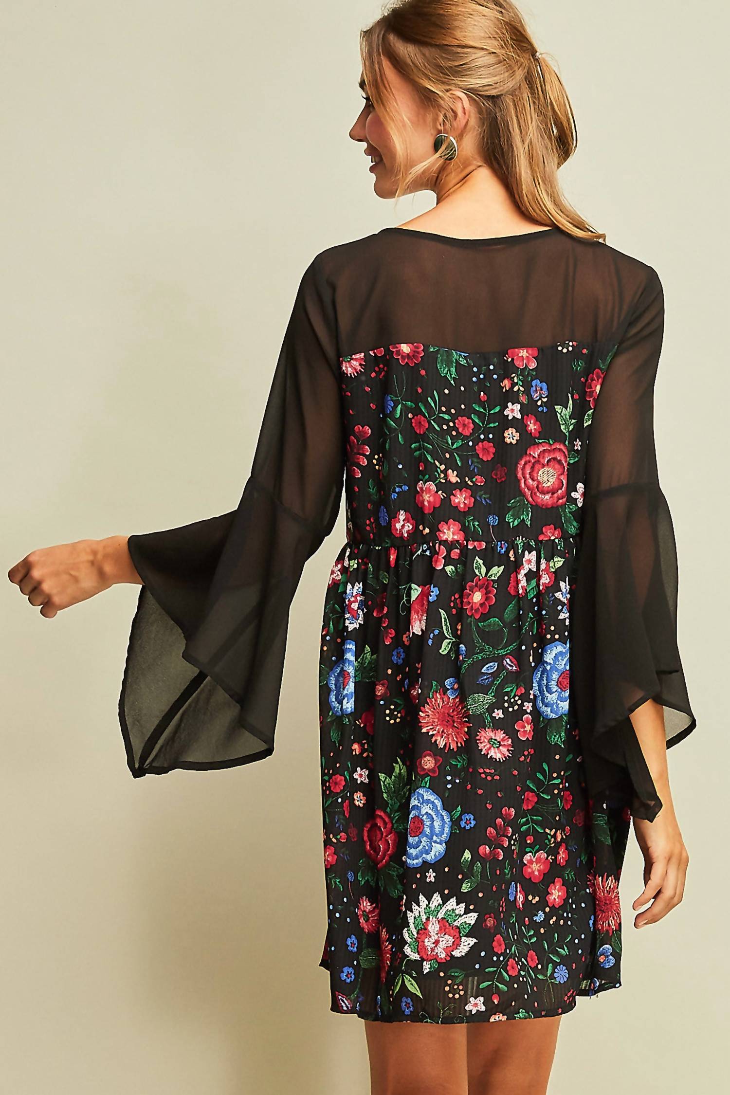 Entro - Floral Bell Sleeve Mini Dress