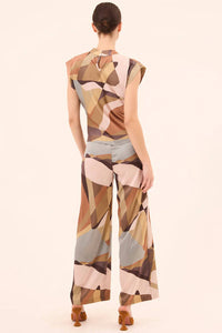 Misa Los Angeles - Izzie Pant