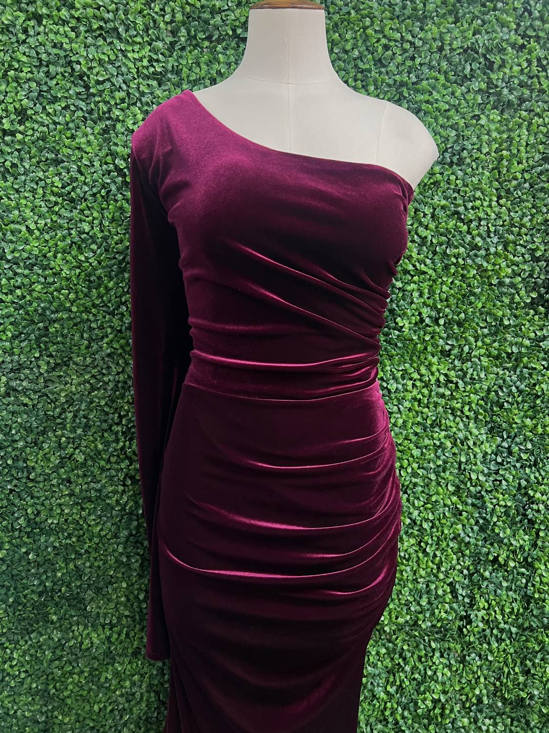 Jessica Angel - Side Slit One Sleeve Dress