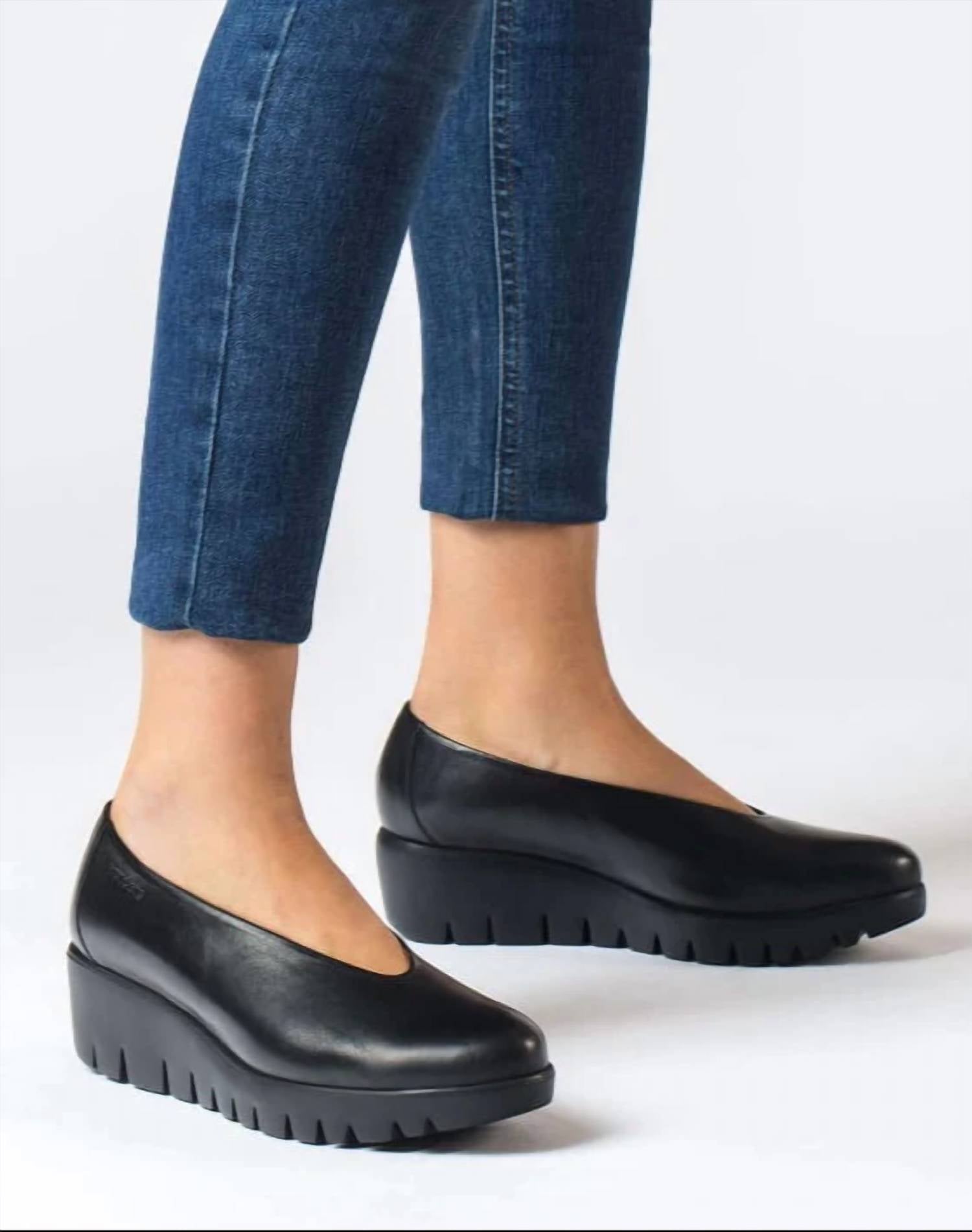 Wonders - Women's Nature Slip-on Leather Shoes