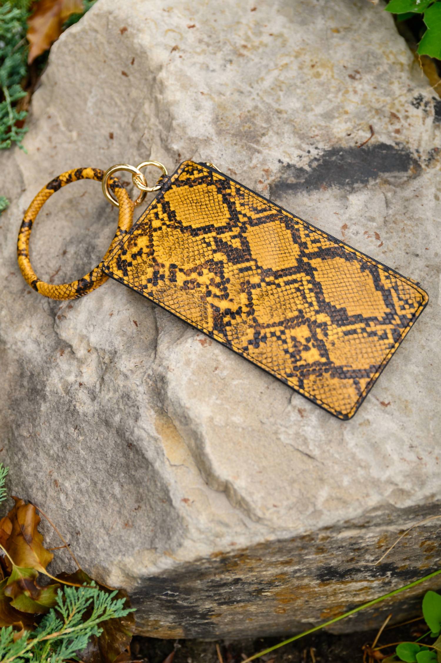 123 Amore - Women's Clear Break Snakeskin Clutch