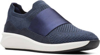 Clarks - Women's Un Rio Knit Slip On Sneakers
