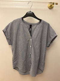 Bobi - Women's Short sleeve button front Blouse
