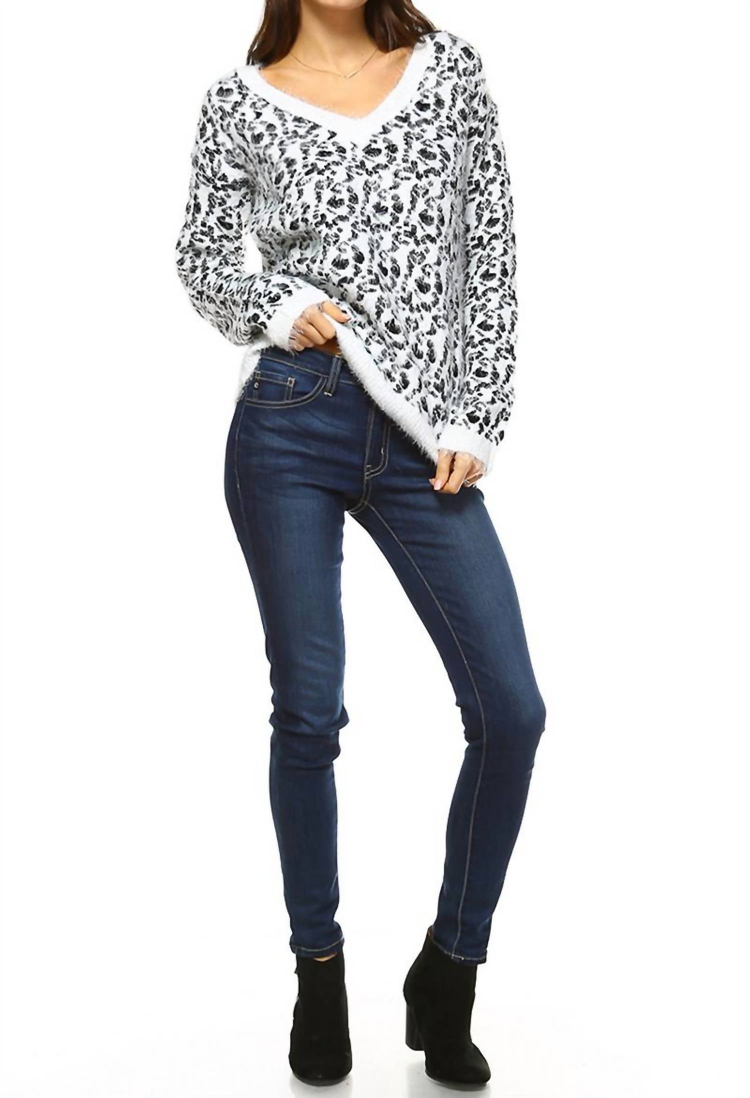 White Mark - Women's Leopard Sweater