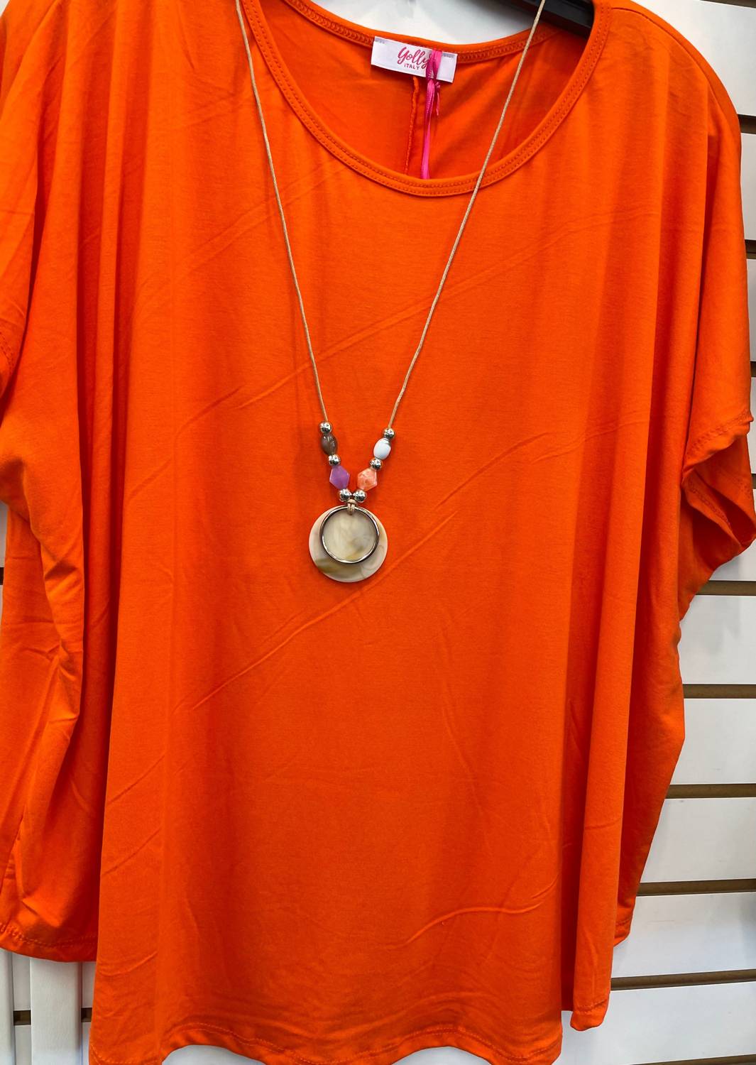 Yolly - Woven Tee With Necklace