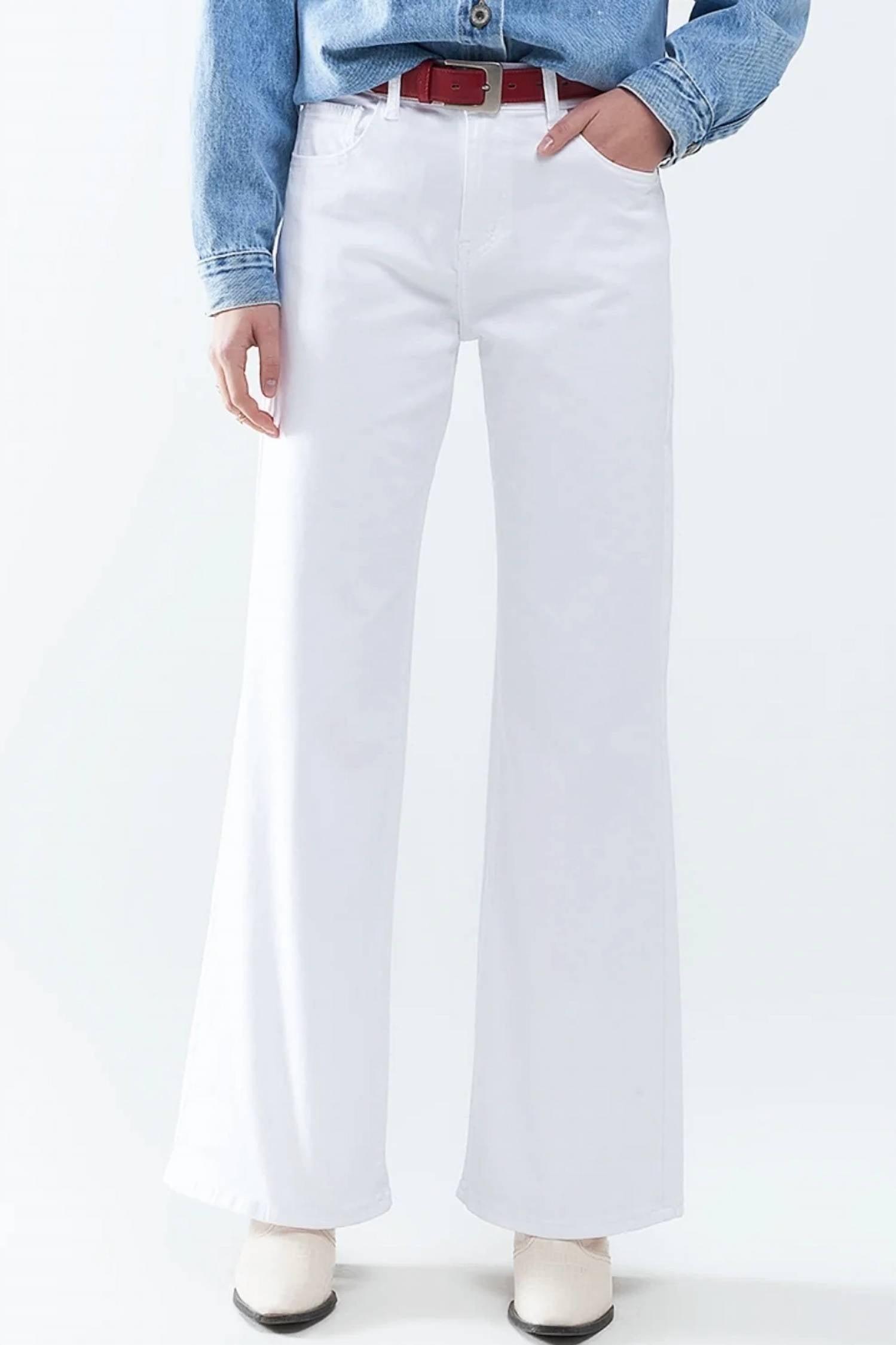 Q2 - Straight Wide Leg Jeans