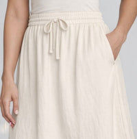 Spanx - Luxe Drape Midi Skirt