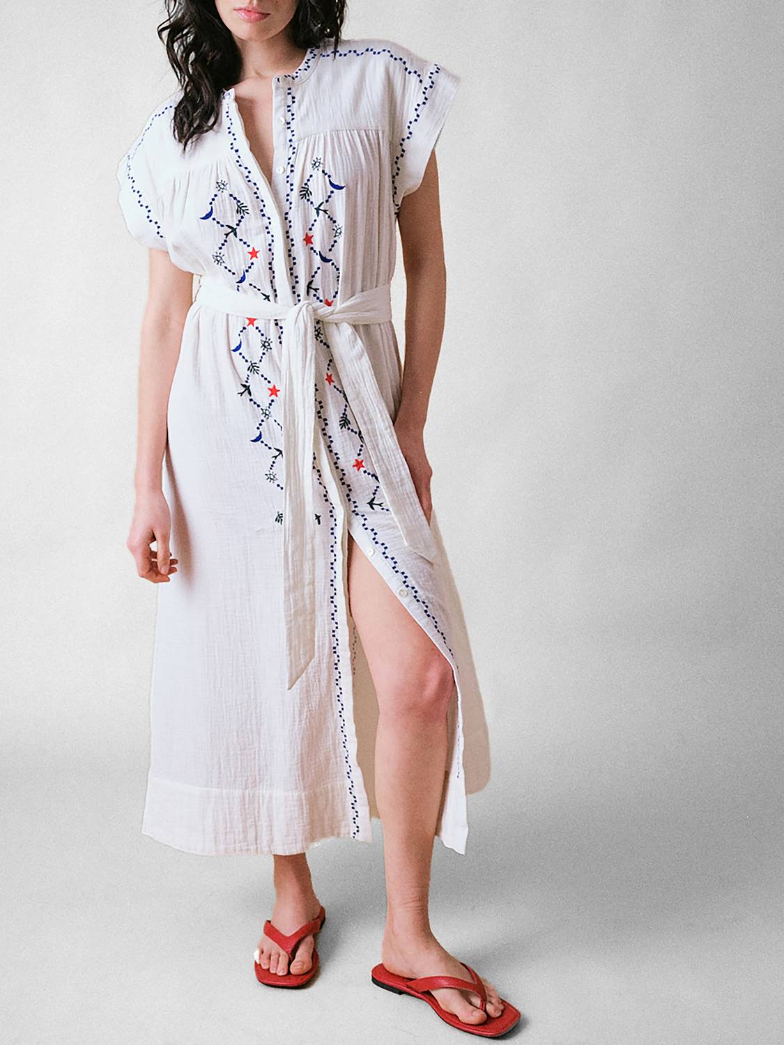 Cape Cove - Coves Cap Sleeve Embroidered Dress