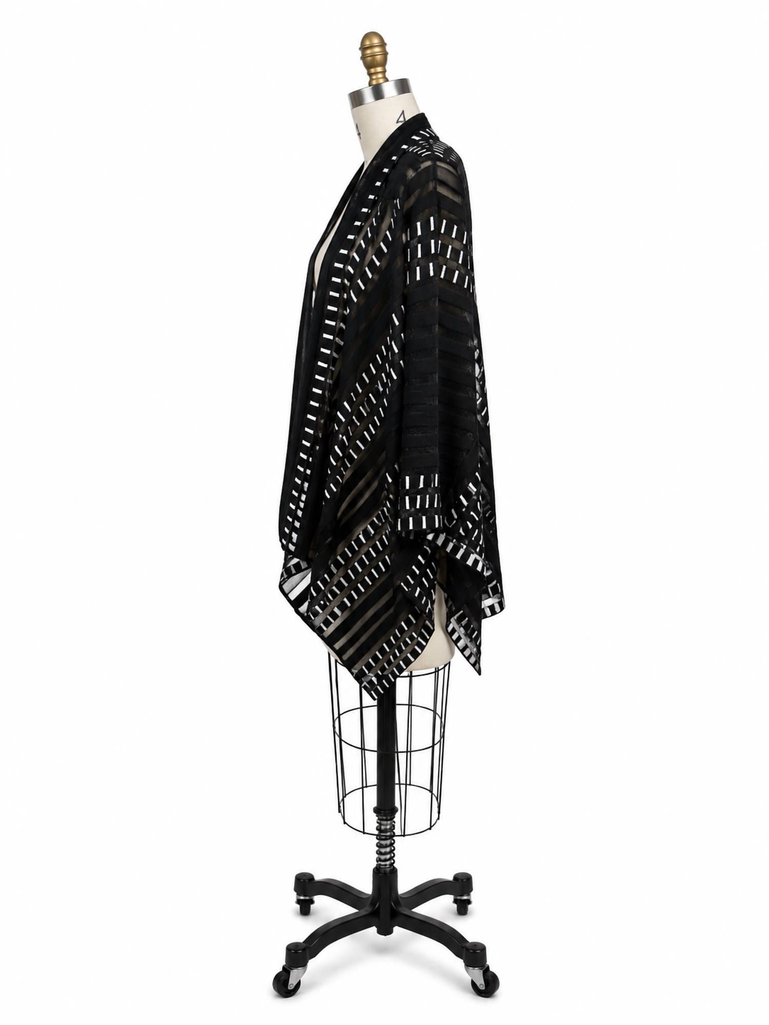 Pier Antonio Gaspari - Pull Asymmetric Jacquard Wrap