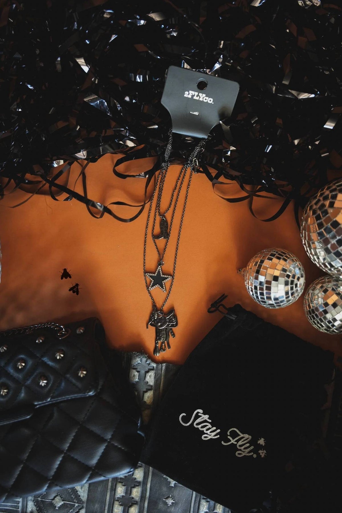 2Flyco - Women's Blazin Saddle Necklace