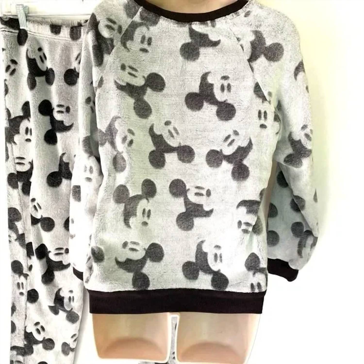 Disney - Mickey Mouse Cozy Loungewear Set