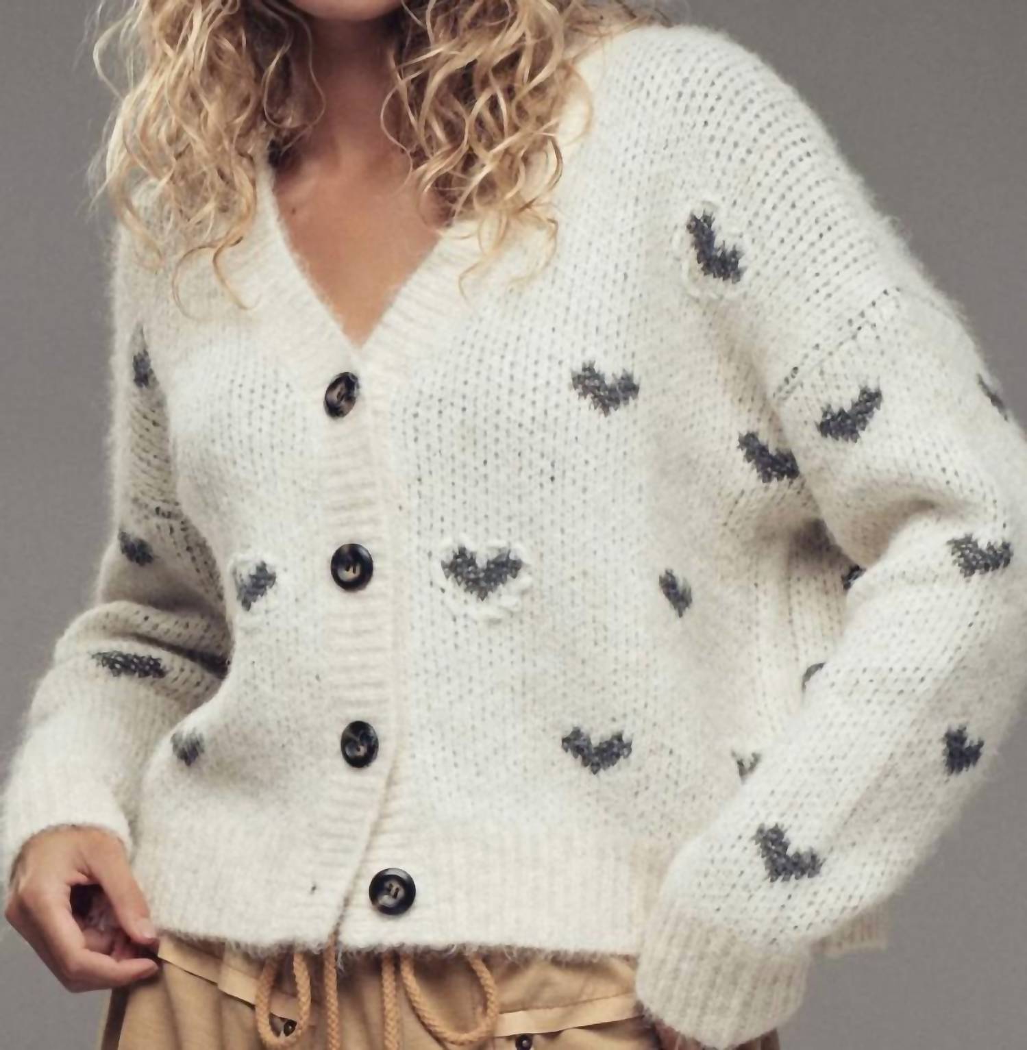 Urban Daizy - Heart Knit Cardigan