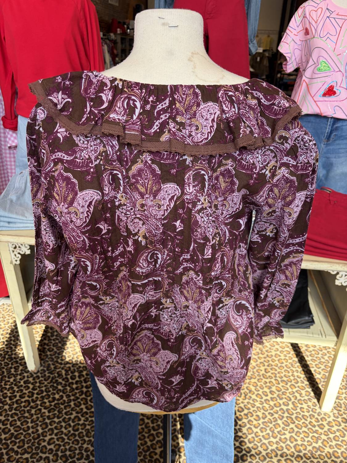 Ivy Jane - Women's Paisley Ruffle Top