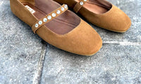 Mia - Women's Karolin Cowsade Shoe