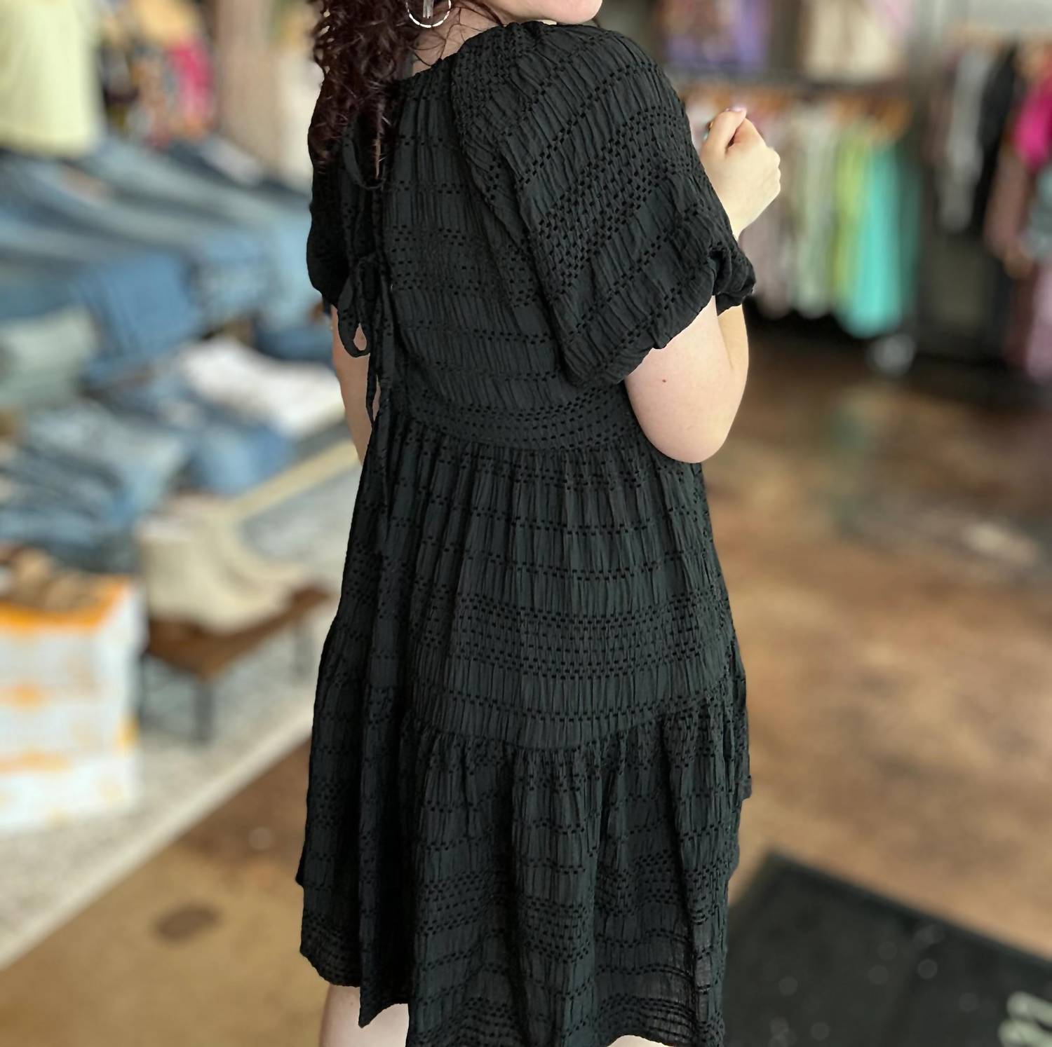 Gigio - Textured Loose Fit Dress With Bow Ties