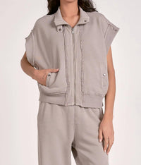 Elan - Ainsley Crop Zip-up Vest