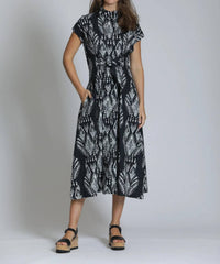 Apny - Tie Front Midi Dress