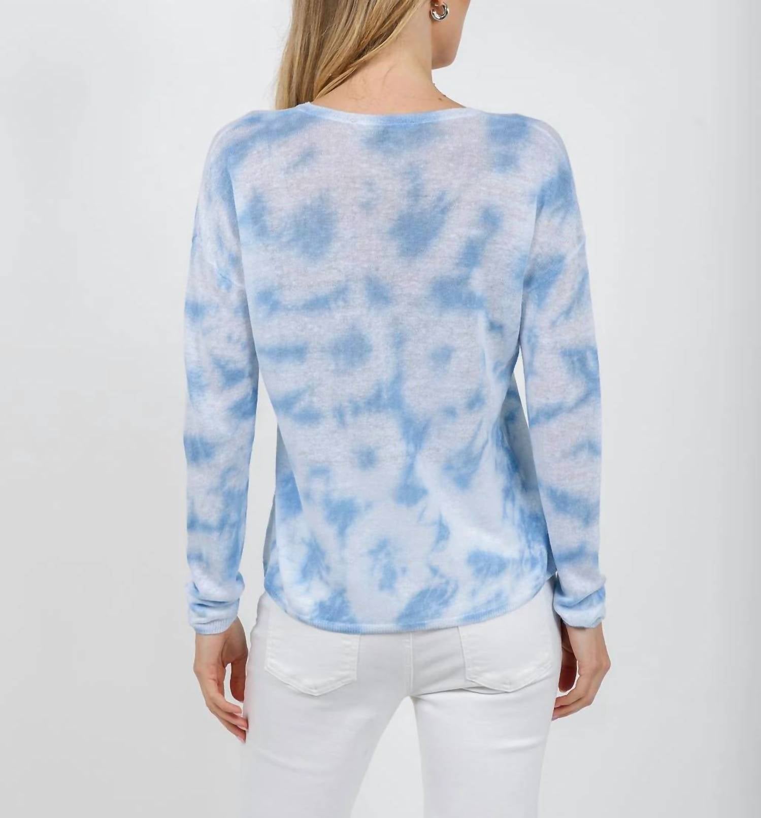 Elliott Lauren - Daydreaming Printed V Neck Sweater