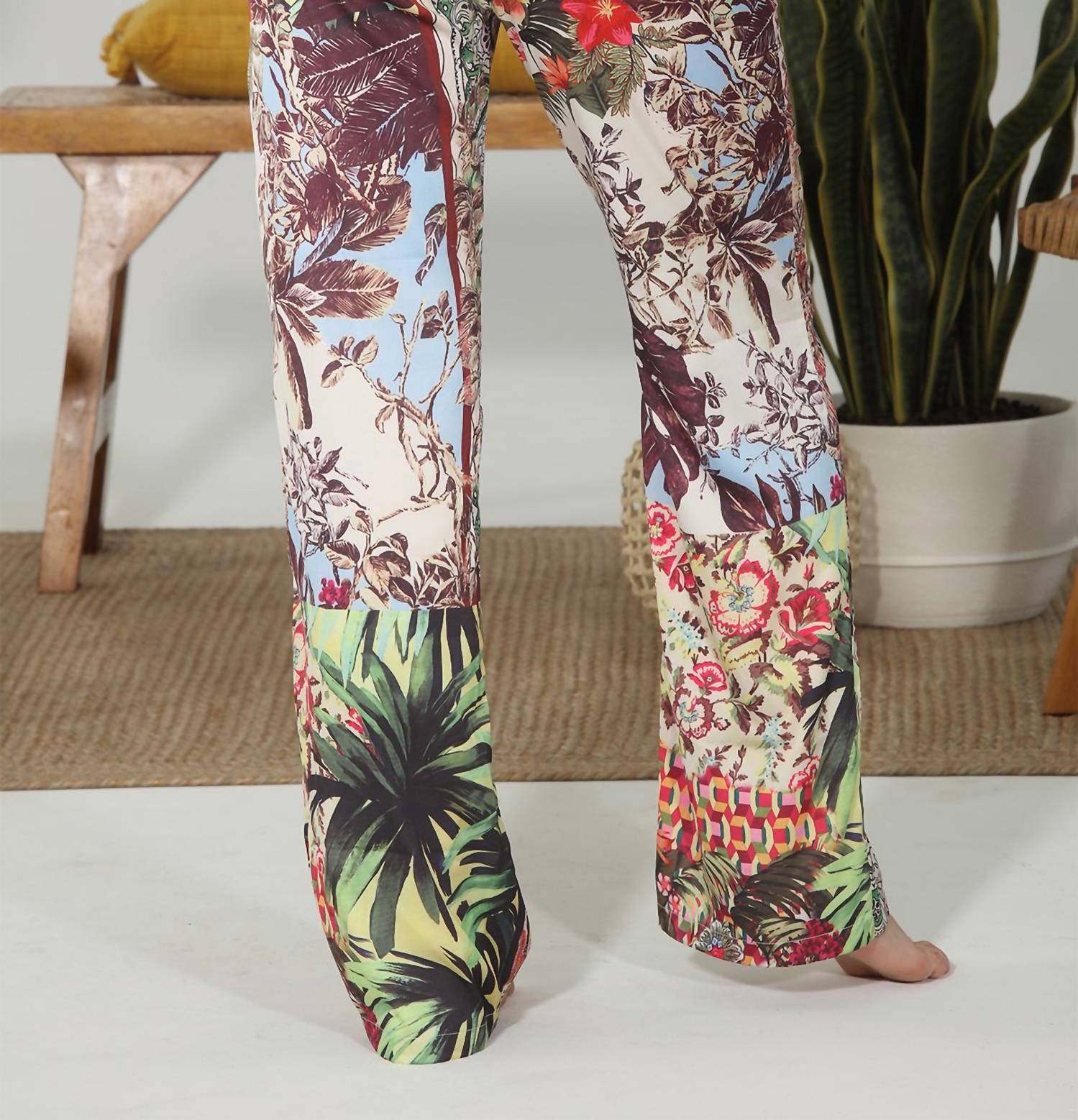 Paparazzi - Tropical Pull-On Elastic Waist Pant w/Pockets