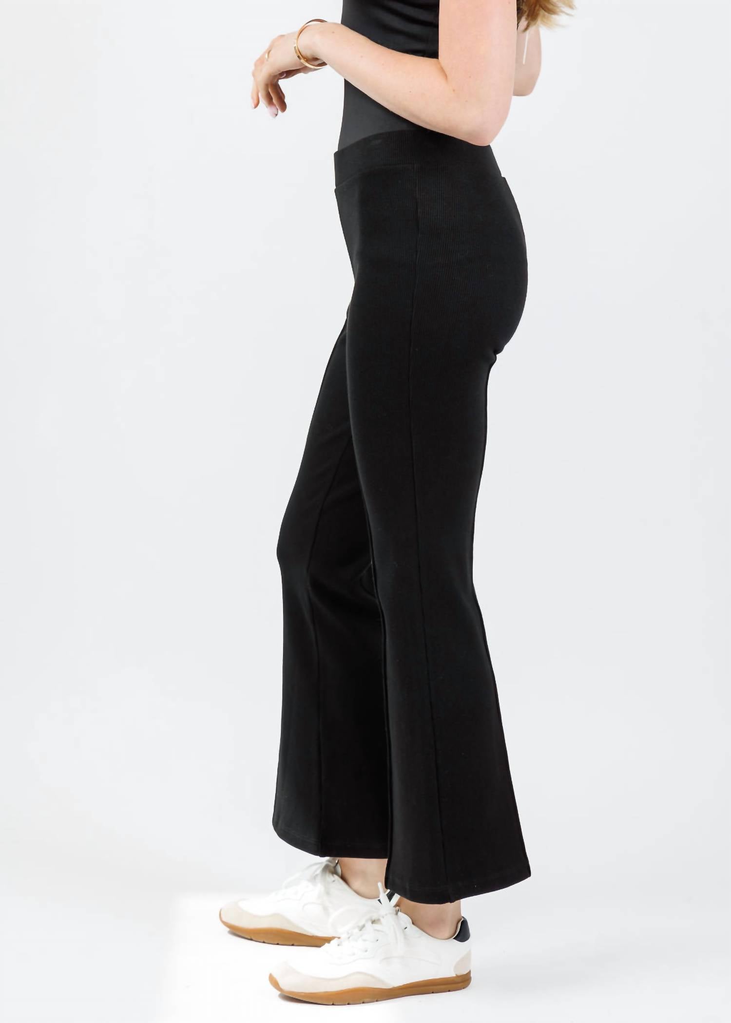Donni. - Rib Kick Flare Trousers