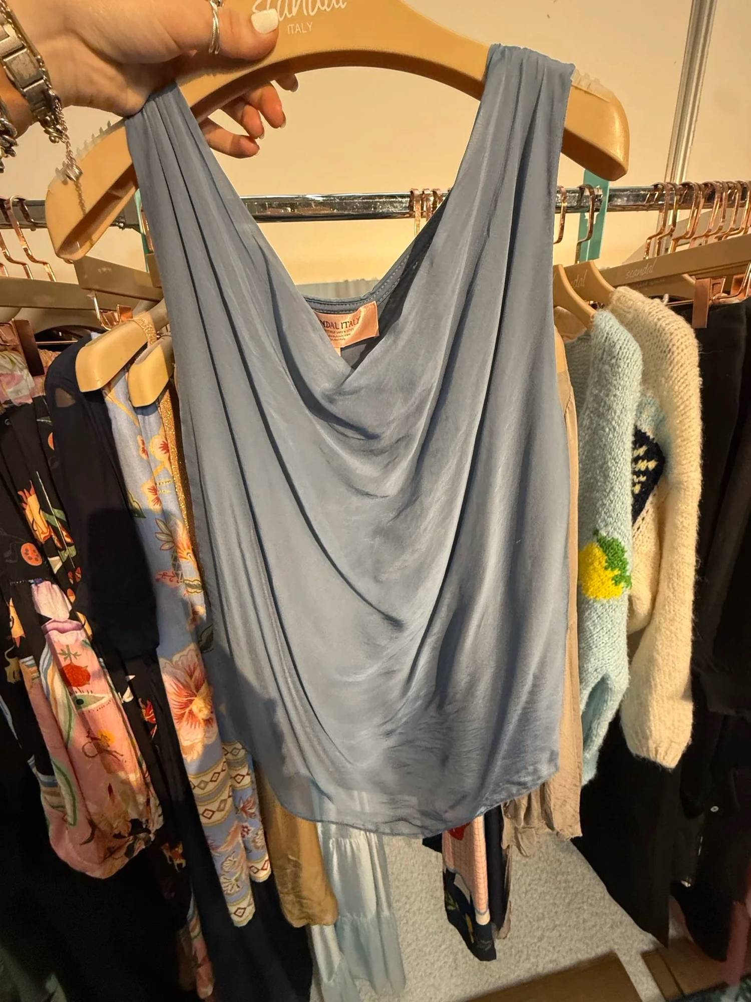 Scandal Italy - Women's Cleo Scoopneck Top