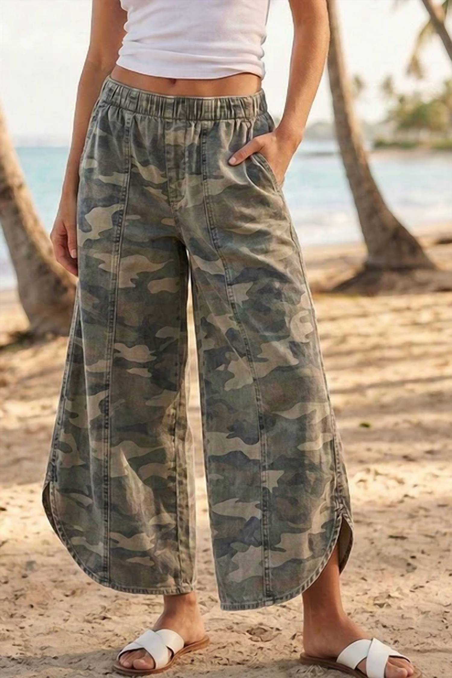 Lovlov - Tulip Washed Camo Relaxed Fit Jeans