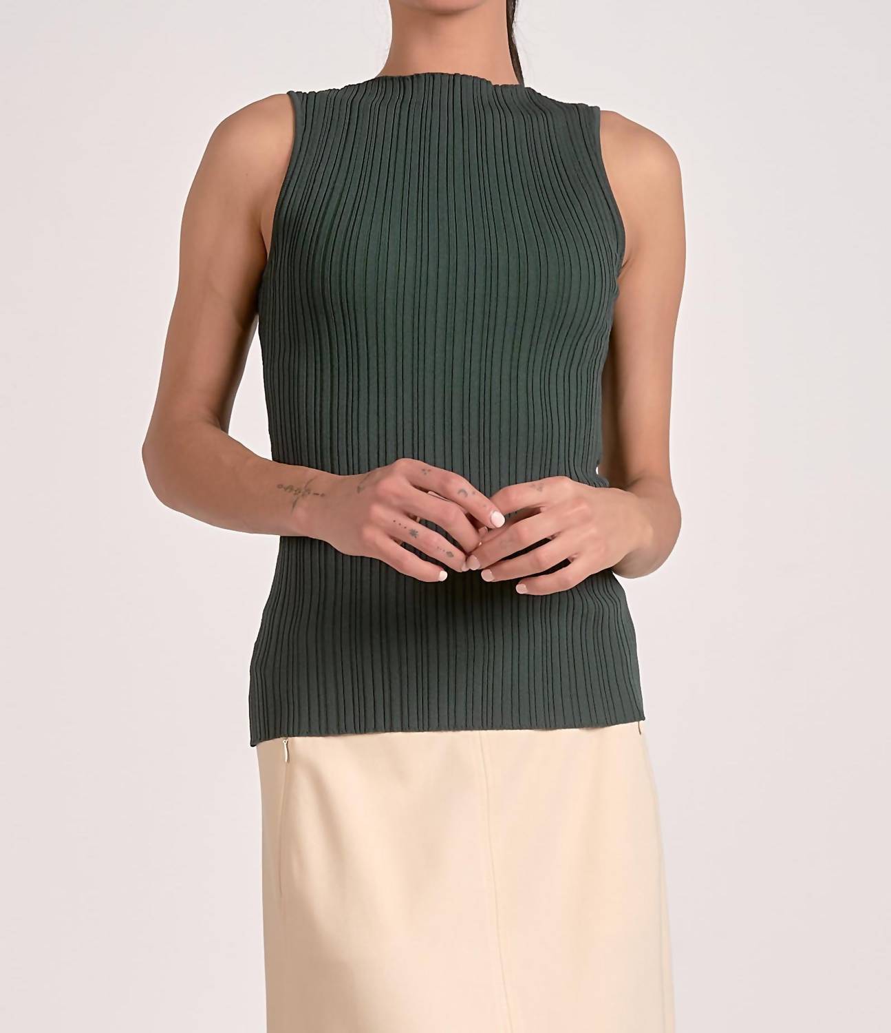 Elan - Sleeveless Boatneck Top