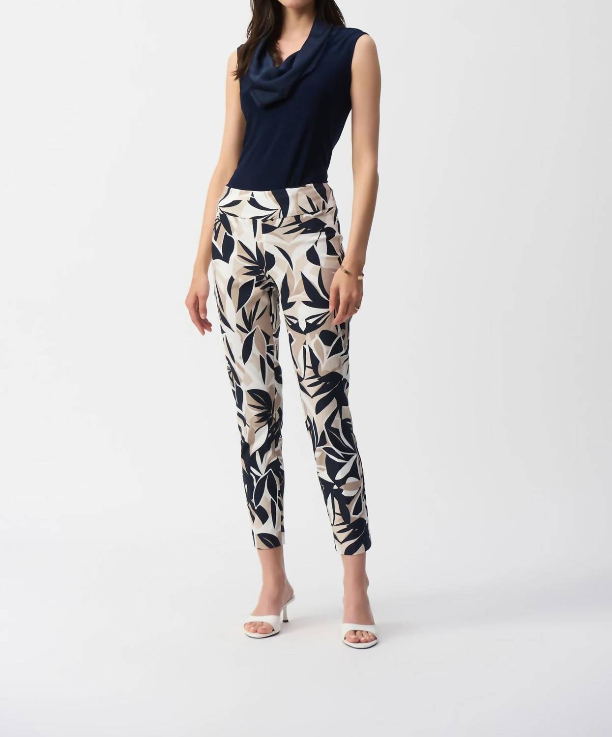 Joseph Ribkoff - Tropical Print Slim Cropped Pants