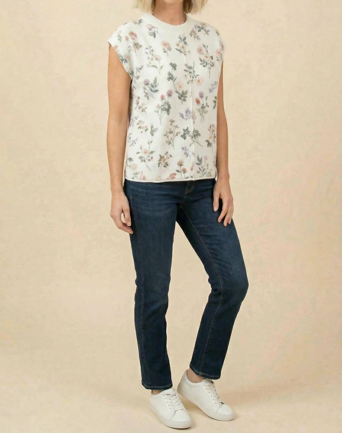 Bombom - Sleeveless Knit Top