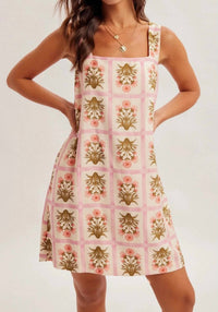 Hem & Thread - Grid Bouquet Shift Dress