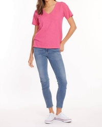 Mododoc - Boxy V-neck Tee