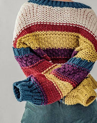Trend:Notes - V Neck Line Slightly Cropped Chunky Knitted Sweater