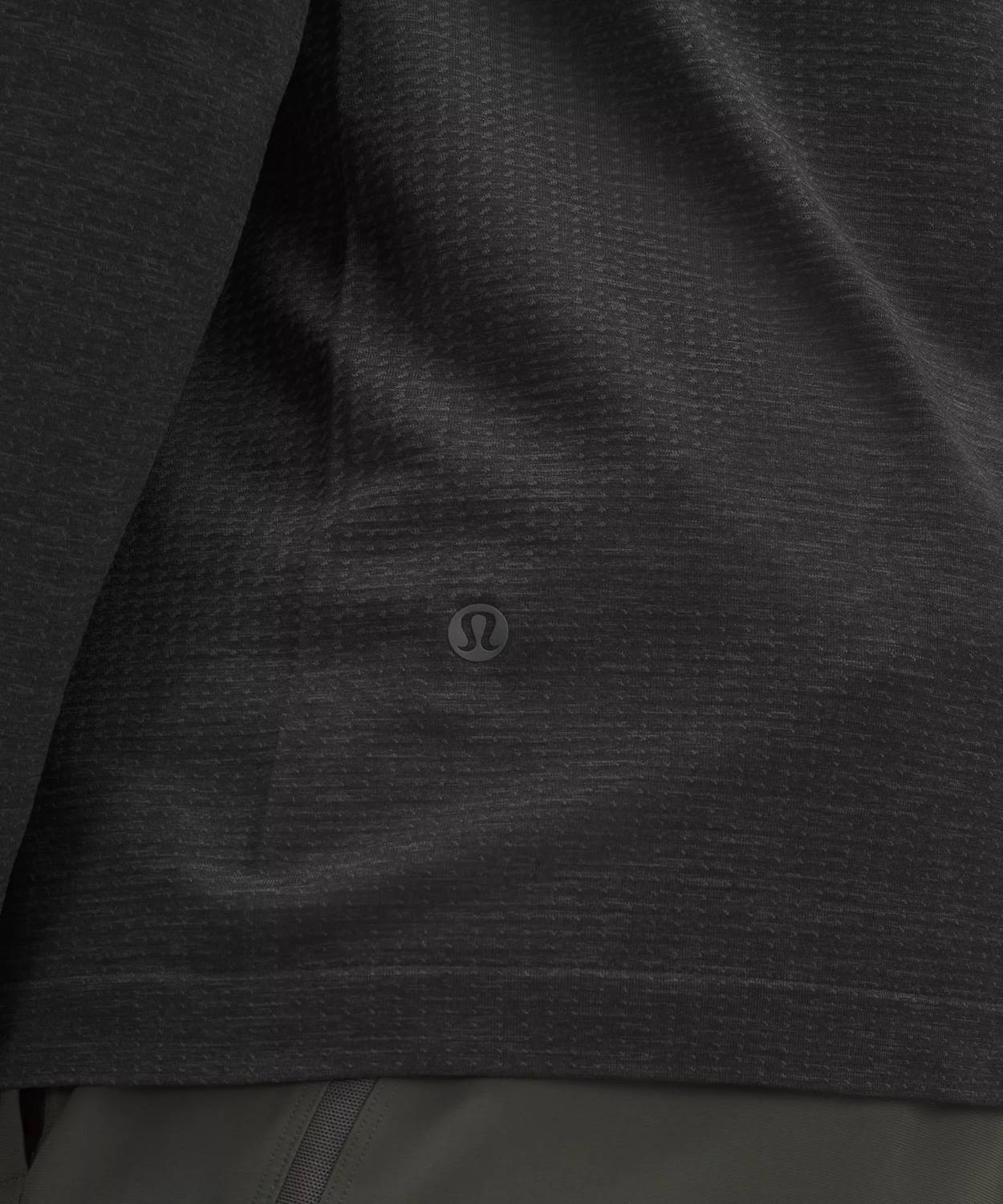 Lululemon - Men's Metal Vent Tech Half Zip Sweatshirt