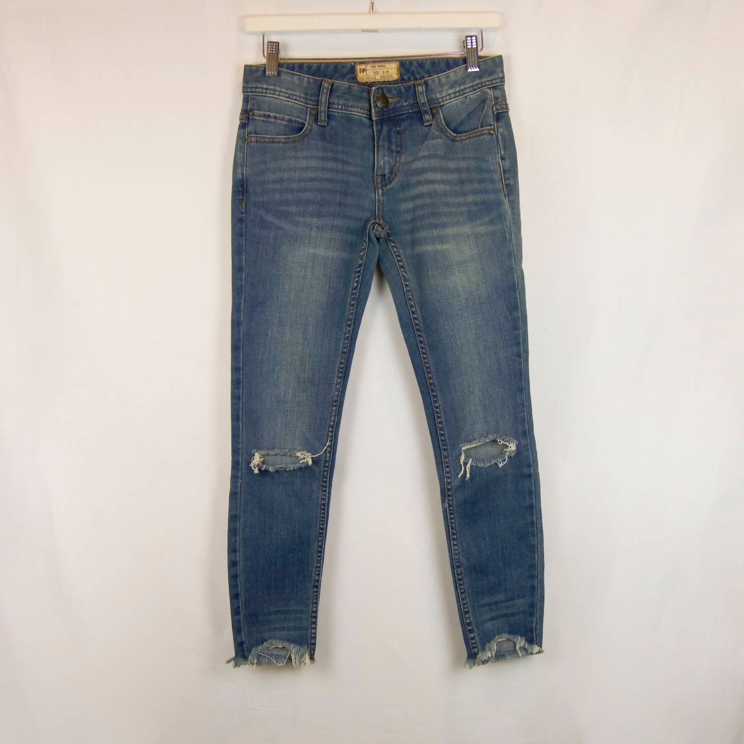 Free People - Ripped Cropped Jeans