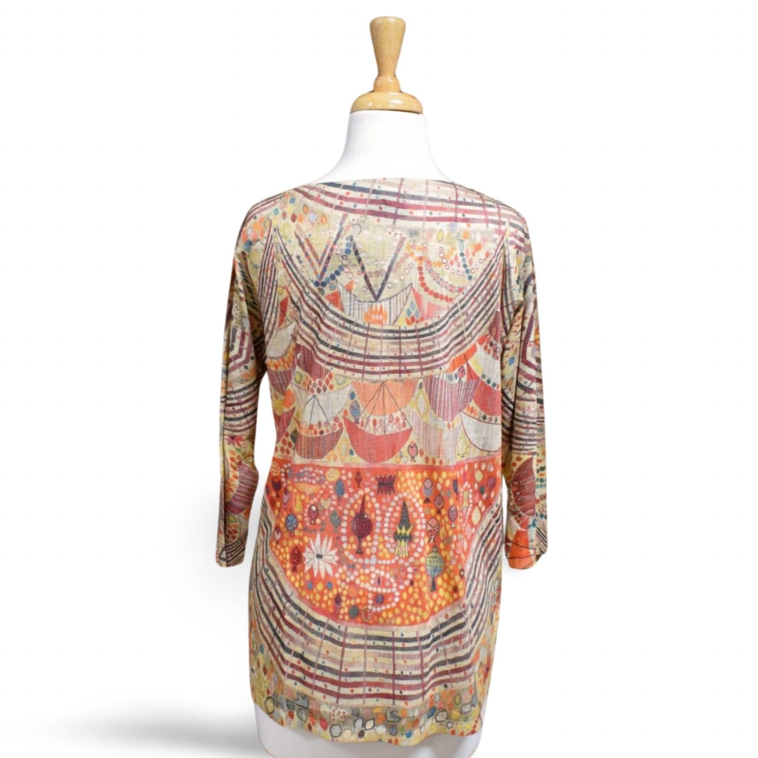 Inoah - Women's Henna V-neck Top