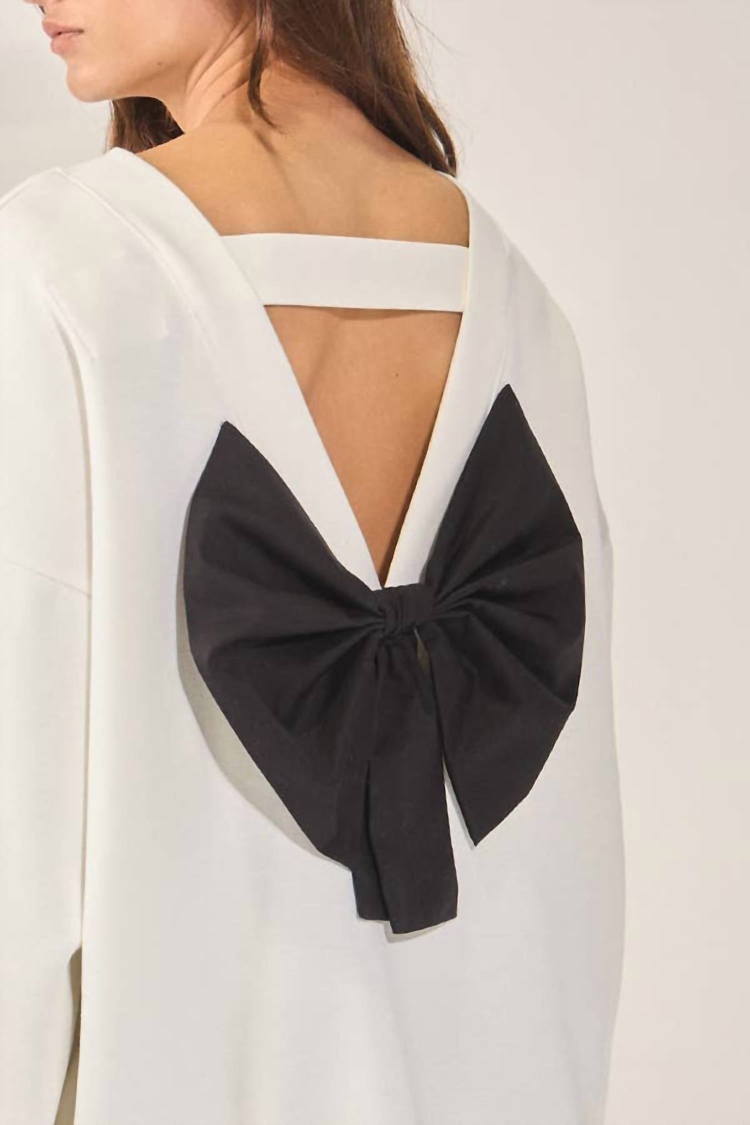 Bucketlist - Bow-back Oversized Sweatshirt