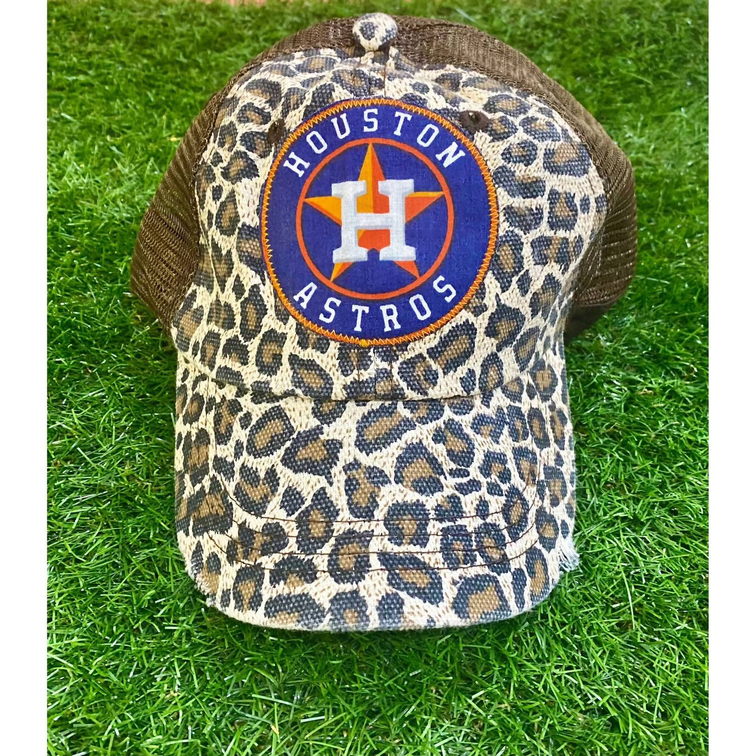 Sweet Texas Treasures Men's Houston Astros Distressed Trucker Caps in leopard with brown mesh - men's hat